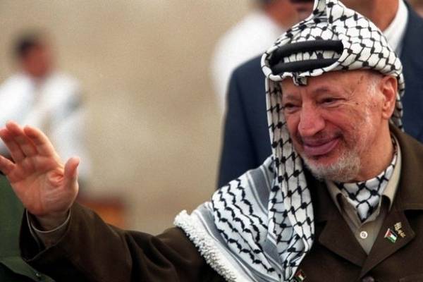 العثور على ياسر عرفات حيـاً بالبرازيل(شاهد الصورة)