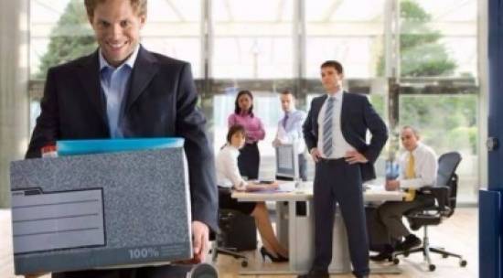 موظف يكتب استقالته على ورق التواليت انتقاماً من مديره