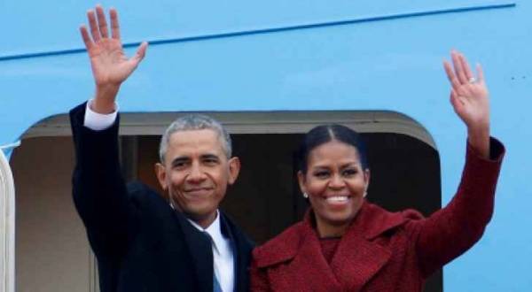 أوباما يوقِّع اتفاقاً لنشر مذكراته حول العالم