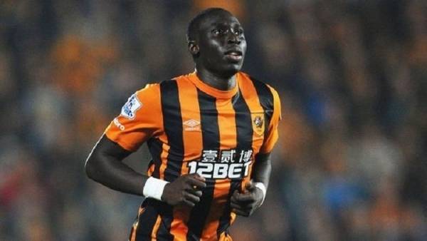 بالفيديو.. لاعب نيوكاسل يسجل هدفا نادرا !