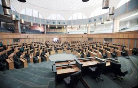 نواب يُحيون المبادرة النيابية