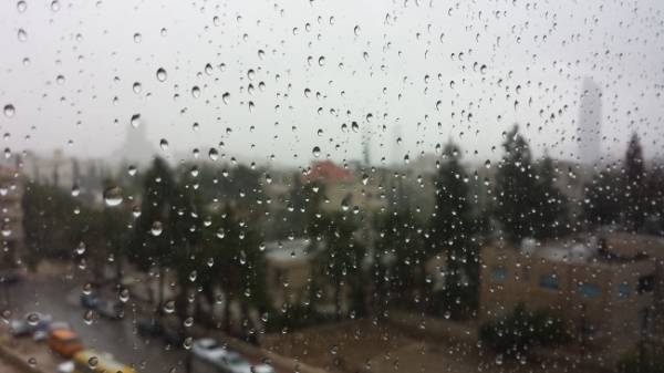 تعرّف على حالة الطقس ليوم الاثنين ما بين الأرصاد الجوية وطقس العرب