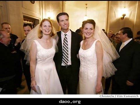 صور: عريس يتعرض للضرب من زوجته الأولى أثناء زفافه من ثانية