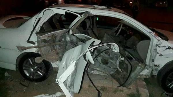 خمسة اصابات بحادث تصادم بين مركبتين في مادبا (صور)