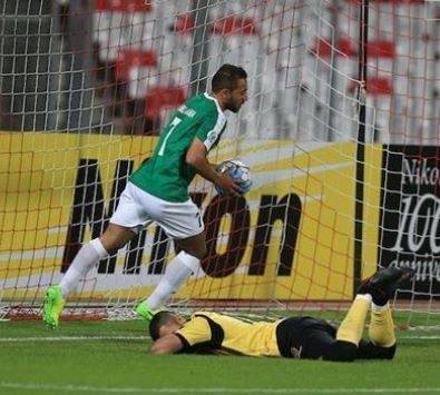 سيدة تؤخر إقلاع طائرة الوحدات