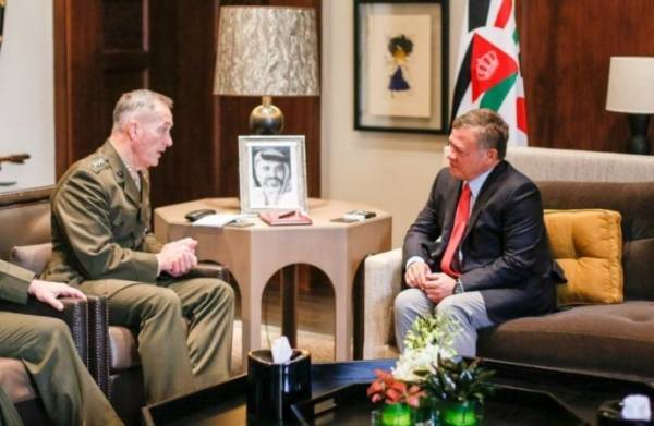 الملك يستقبل المبعوث الرئاسي الأميركي للتحالف الدولي لمحاربة داعش ورئيس هيئة الأركان المشتركة الأمريكية