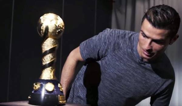 بالفيديو: لهذا السبب يرفض كريستيانو رونالدو لمس كأس القارات