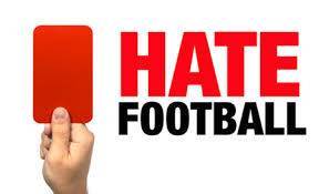 16 ميزة للزوج الذي يكره كرة القدم