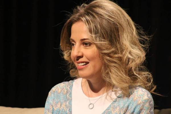 هاكر أردني يُغلق صفحة الناشطة ديما فرّاج بعد إساءتها للدقامسة(صورة)