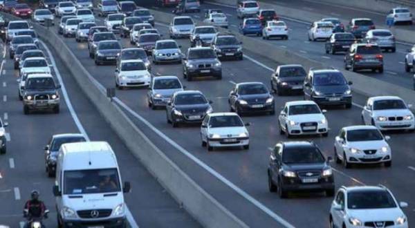 مدريد تحظر السيارات القديمة بحلول 2025