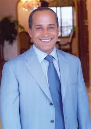 زياد المناصير يفوض العمل الخيري والإنساني لمنى المناصير