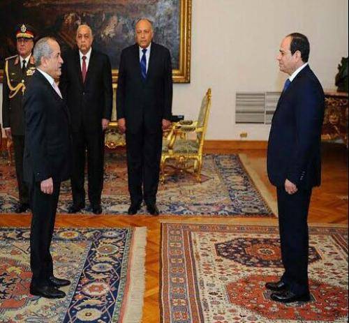 السفير العايد يقدم اوراق اعتماده سفيراً للمملكة لدى مصر