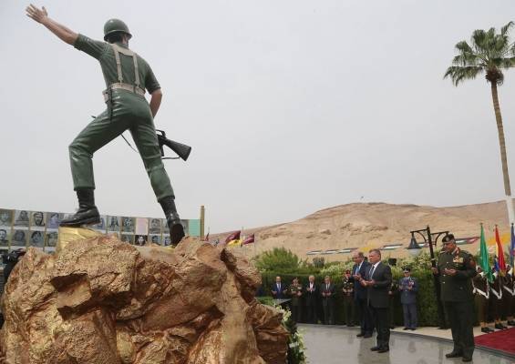 القائد الأعلى يرعى احتفال القوات المسلحة بالذكرى التاسعة والأربعين لمعركة الكرامة الخالدة