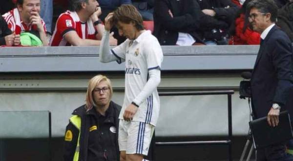 إحصاءات مودريتش تؤكد انخفاض مستواه