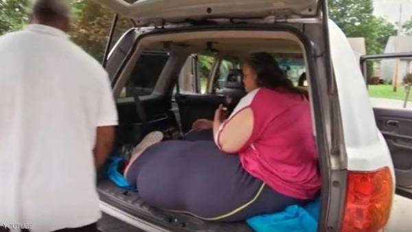 تحمل وزنها في ساقيها.. قصة عذاب أميركية