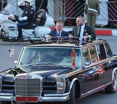 المغرب يحقق في اختراق موكب الملكين
