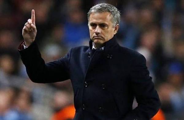 بالفيديو.. لحظات جنونية من أشهر مدرّبي العالم