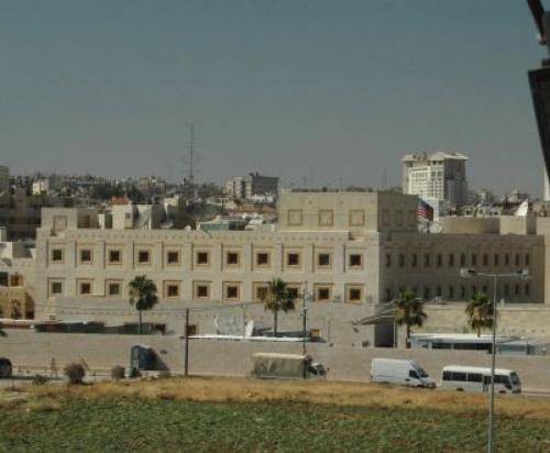 السفارة الأمريكية تنفي طلب الكلمات السرية لمواقع التواصل الاجتماعي