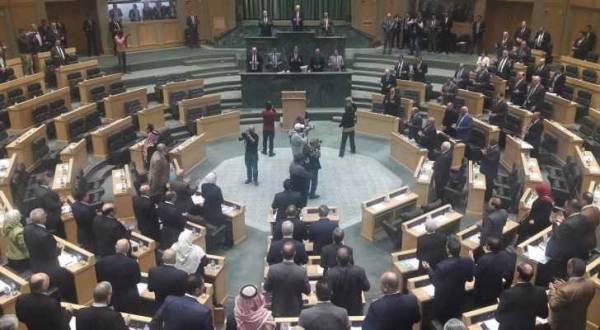 الاعيان والنواب يقرأون الفاتحة على ارواح حافلة المعتمرين