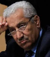 النسور يعترض على منح ابناء الأردنيات الاقامة