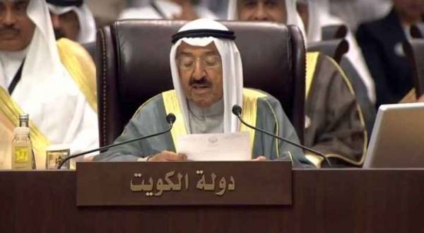 أمير الكويت معجب بالإعداد المتميز لقمة عمّان