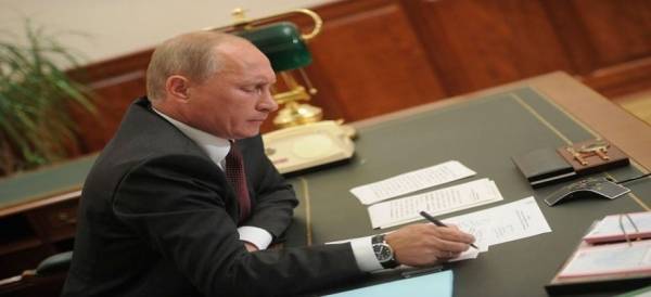 برقية من بوتين للقمة العربية