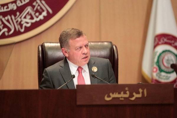 الملك والدولة وقفة عز وشموخ