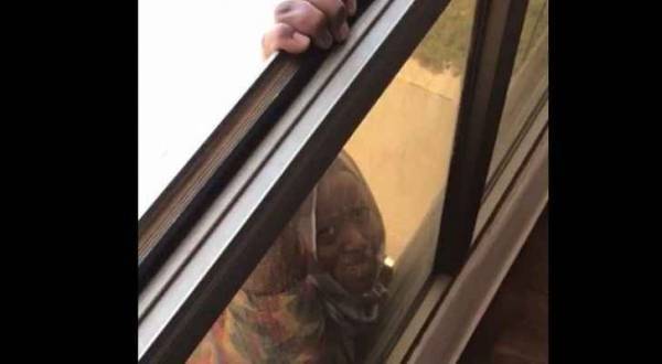 كويتية تصور خادمتها وهي تحاول الانتحار (فيديو)