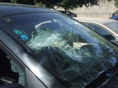 اصابات وتحطيم مركبات بمشاجرة جماعية بالاغوار