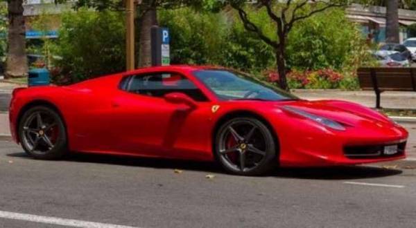 بالمزاد.. سيارة ترامب الشخصية للبيع ..فيديو