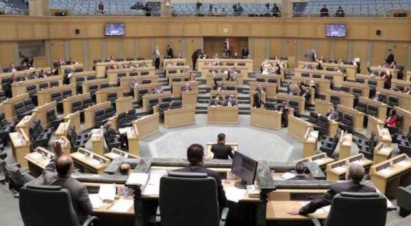 نواب سياحة وسفر.. ربع مليون دينار كلفة سفريات 59 نائبًا !