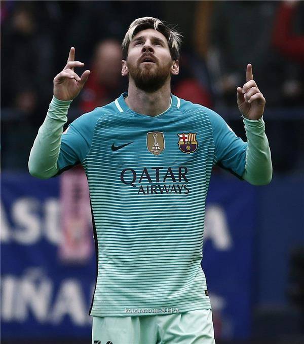 ميسي يحسم موقفه من التجديد مع برشلونة