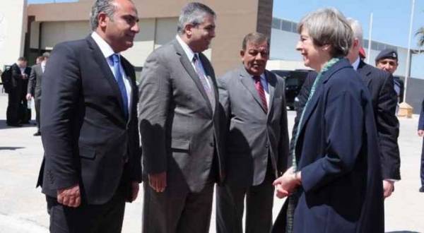 رئيسة الوزراء البريطانية تغادر الأردن