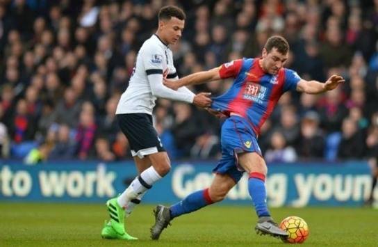 تعرف على 20 لاعب تجمعهم علاقات أسرية  فيديو