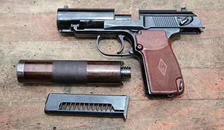 تطوير مسدس كاتم للصوت في روسيا