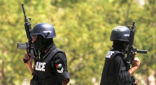 ضبط ١٣٠ شتلة ماريجوانا بمنزل في الفحيص