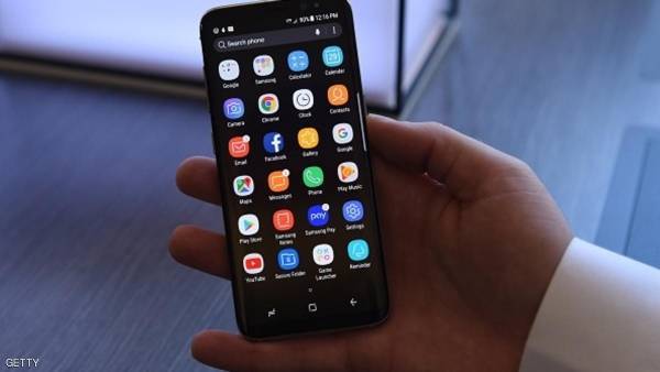 إس 8 يتخطى كارثة الهاتف القنبلة