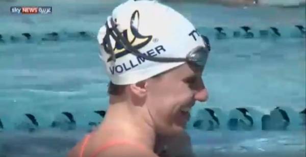 فيديو.. السباحة الحامل تخطف الأضواء