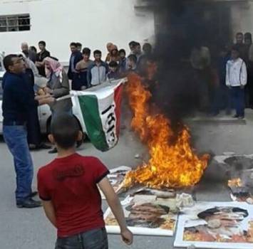 عراقيون يطالبون بقطع النفط عن الأردن