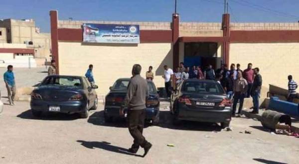 التحقيقات تكشف أن المعتدين على مدرسة المرقب لصوص .. (صور)