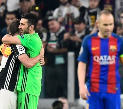 السيدة العجوز تقصي ميسي ورفاقه من أبطال أوروبا