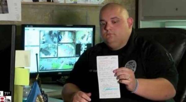 رئيس شرطة ولاية أوكلاهوما الأمريكية يحرر مخالفة سرعة لنفسه