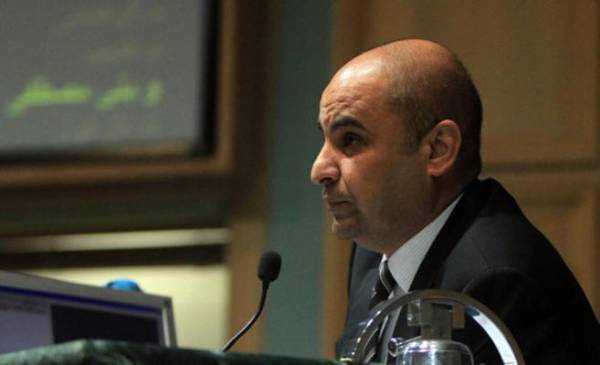 خوري (يجب على وسائل الاعلام نشر أسماء النواب ممن يغادرون القبة بعد تسجيل أسمائهم)