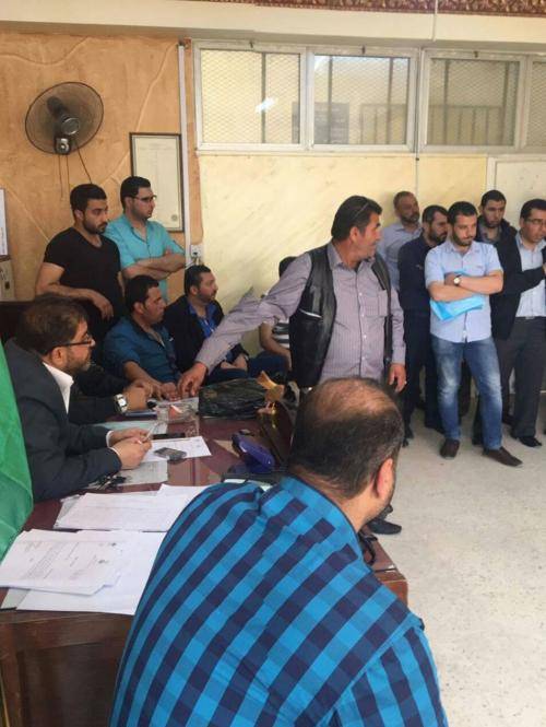 معلمي المرقب يرفضون الصلح الا بتسليم المعتدين