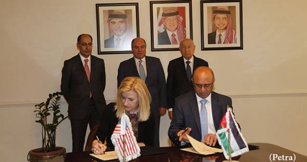 ’المصفاة’ توقع اتفاقيتين لمشروع التوسعة الرابعة