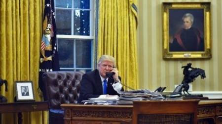 من هو الشخص الذي يتصل به ترامب كل أسبوع؟