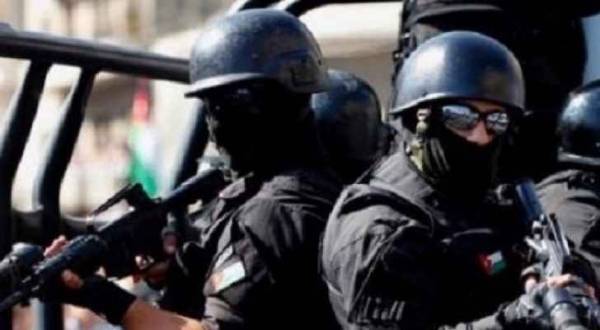 مقتل شخص واصابة آخر بمطاردة أمنية في مرج الحمام