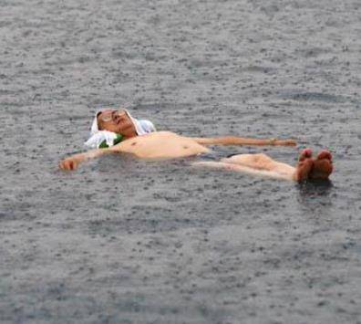 إعادة فتح منتجع توفى به سائحين بإسبوع واحد !!