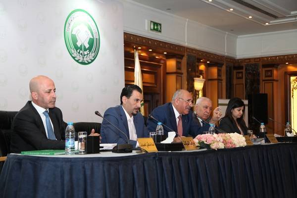 الذنيبات: الفوسفات وصلت لمستوى غير مقبول والحكومة تدعمها لتكون رائدة(صور)