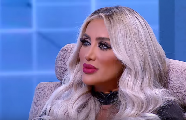 خلاف مالي يمنع مايا دياب من الغناء في العقبة